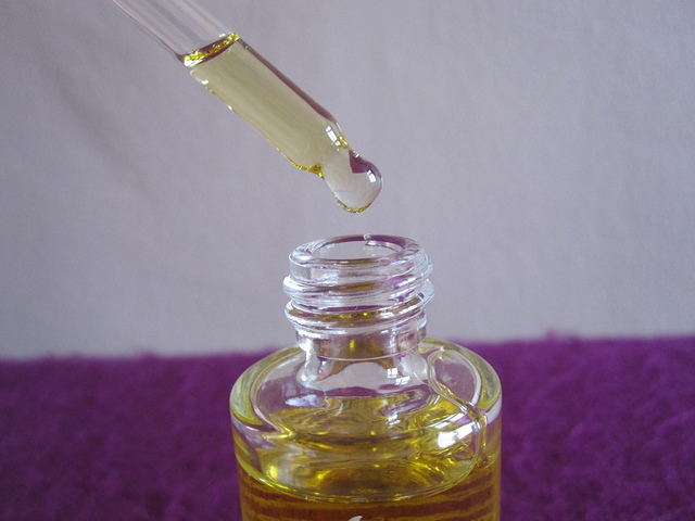 sanctuary_youth_boosting_facial_oil