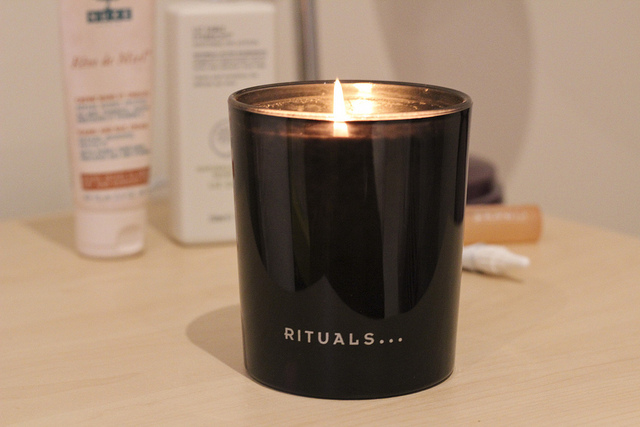 rituals_candle